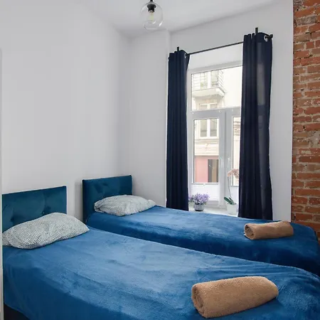 Apartament Centrum1 Pomorska 22 *
